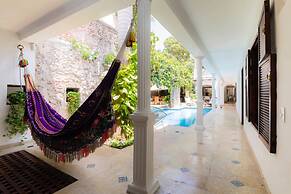 w Vibrant House 5BR w Pool n AC in Cartagena