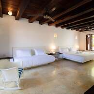 w Vibrant House 5BR w Pool n AC in Cartagena