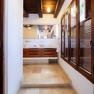 w Vibrant House 5BR w Pool n AC in Cartagena