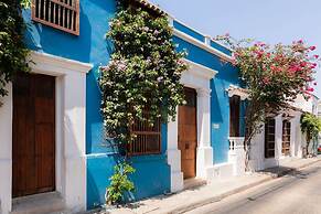 w Vibrant House 5BR w Pool n AC in Cartagena