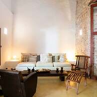 w Vibrant House 5BR w Pool n AC in Cartagena