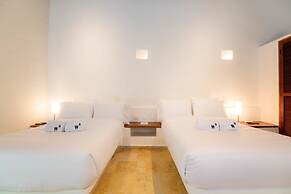 w Vibrant House 5BR w Pool n AC in Cartagena