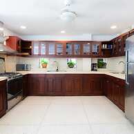 w Vibrant House 5BR w Pool n AC in Cartagena