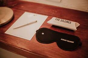 w Vibrant House 5BR w Pool n AC in Cartagena