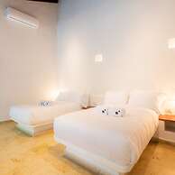 w Vibrant House 5BR w Pool n AC in Cartagena