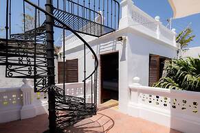 w Vibrant House 5BR w Pool n AC in Cartagena