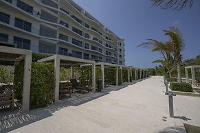 w Stunning 1BR With Pool in Cartagena