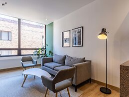 w Stunning 1BR in Chico