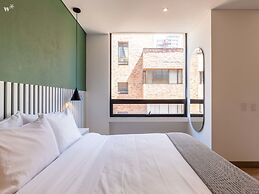 w Stunning 1BR in Chico