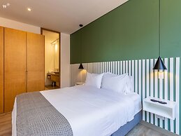 w Stunning 1BR in Chico