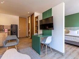 w Stunning 1BR in Chico