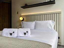 w Artistic Loft in Unique Building