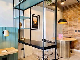 w Astounding Loft in Virrey