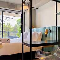 w Astounding Loft in Virrey