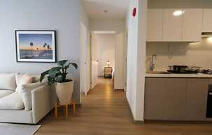 w Lively 2BR With Balcony in Miraflores