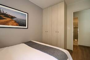 w Lively 2BR With Balcony in Miraflores