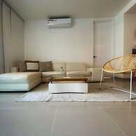 w Incredible 2BR w Unique View n AC