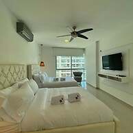 w Incredible 2BR w Unique View n AC