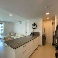 w Incredible 2BR w Unique View n AC