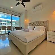 w Incredible 2BR w Unique View n AC