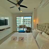 w Incredible 2BR w Unique View n AC