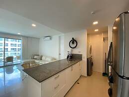 w Incredible 2BR w Unique View n AC