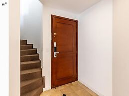 w Unique 2BR Duplex in Parque 93