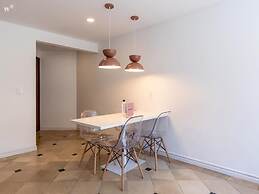 w Unique 2BR Duplex in Parque 93