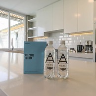 w Modern 4BR Villa With Private Pool in Paracas