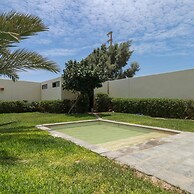 w Modern 4BR Villa With Private Pool in Paracas
