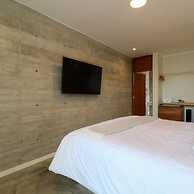 w Modern 4BR Villa With Private Pool in Paracas