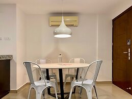 w Breathtaking 2BR Apartment w/ AC in Cartagena