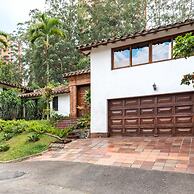 Amazing 4BR With Incredible Terrace in Medellin