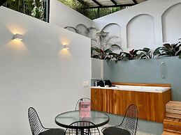 w Charming Loft in El Poblado