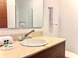 Cozy 2BR w/ Ocean View n AC in Cartagena