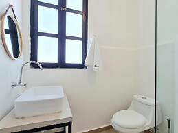 w Beautiful 2BR With Balcony in Casco Viejo