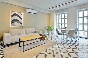 Spacious 2BR in Plaza Herrera
