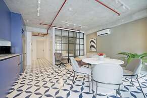 Spacious 2BR in Plaza Herrera