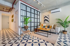 Spacious 2BR in Plaza Herrera