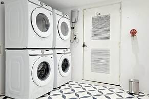 Spacious 2BR in Plaza Herrera