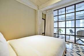 Spacious 2BR in Plaza Herrera