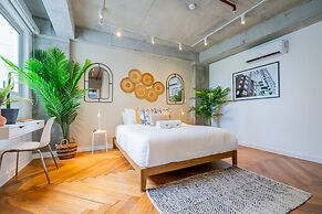Spacious 2BR in Plaza Herrera