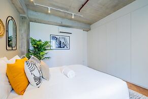 Spacious 2BR in Plaza Herrera