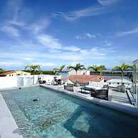 w Charming 2BR With Rooftop Pool Casco Antiguo