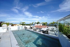 w Charming 2BR With Rooftop Pool Casco Antiguo