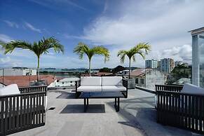 w Charming 2BR With Rooftop Pool Casco Antiguo