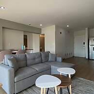 w Artistic 2BR With Balcony in Miraflores