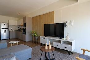 w Artistic 2BR With Balcony in Miraflores