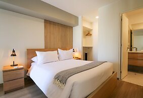 w Artistic 2BR With Balcony in Miraflores