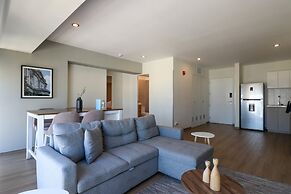 w Artistic 2BR With Balcony in Miraflores